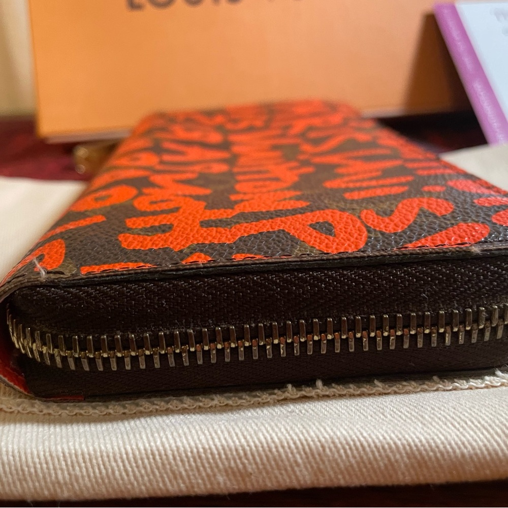 LV STEPHEN SPROUSE ZIPPY GRAFFITI WALLET - Picture 4 of 8